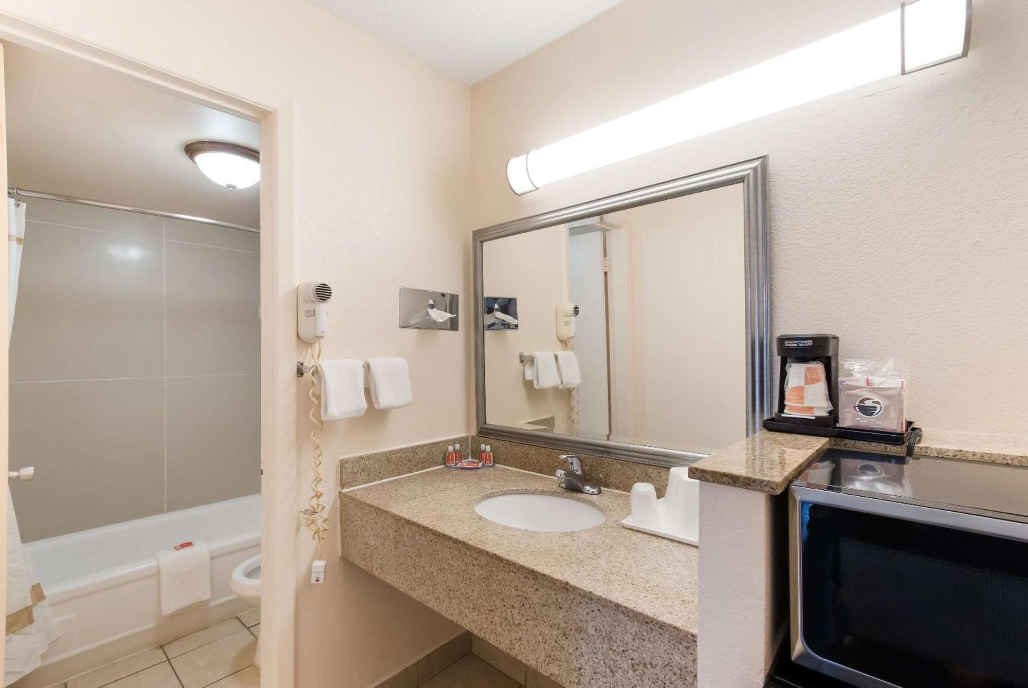 Econo Lodge North Washington Luaran gambar