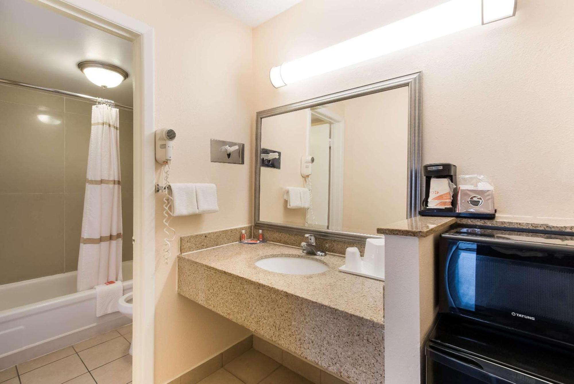 Econo Lodge North Washington Luaran gambar